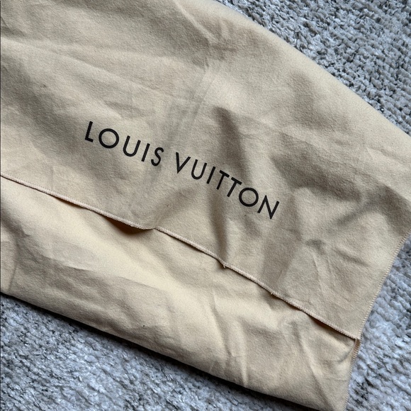 Louis Vuitton Trouville - Picture 12 of 12